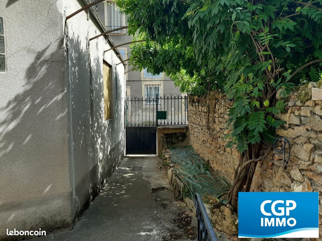 Immeuble 172 m² Saint-Céré – photo 2 sur 6